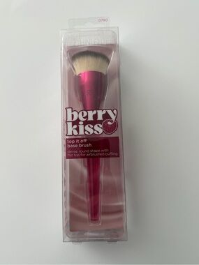 Real Techniques Berry Kiss Pink Foundation/Base Brush